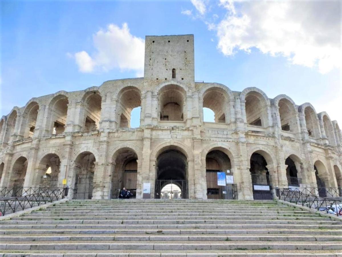Maison De Ville Des Arenes Arles Esterno foto